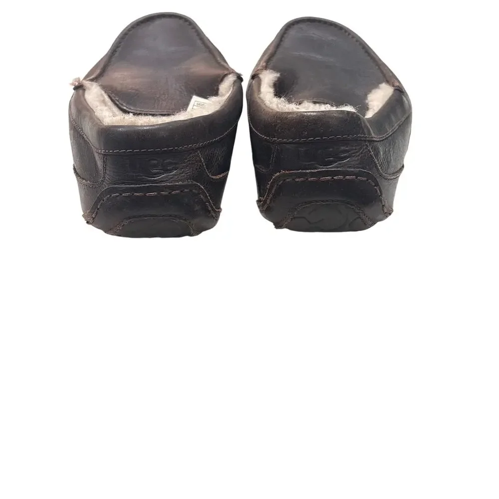 UGG men ascot